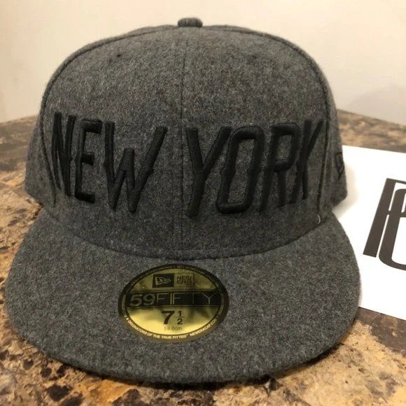 Marc Jacobs x New Era 59FIFTY "New York" Fitted Cap - Picture 2 of 5